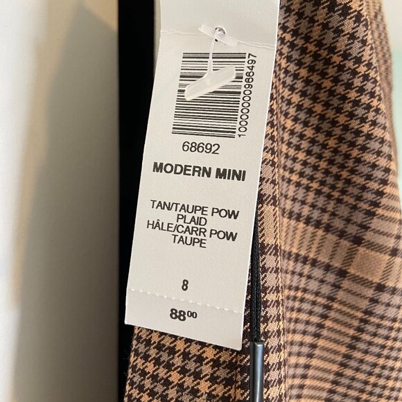 NWT Babaton Modern Mini Skirt - Picture 3 of 4